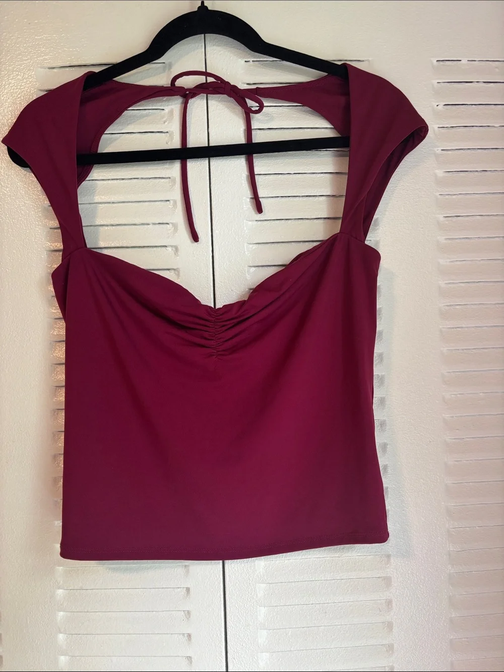 Garage Deep Raspberry Ruched Cap Sleeve Top | Size L - Picture 2 of 10